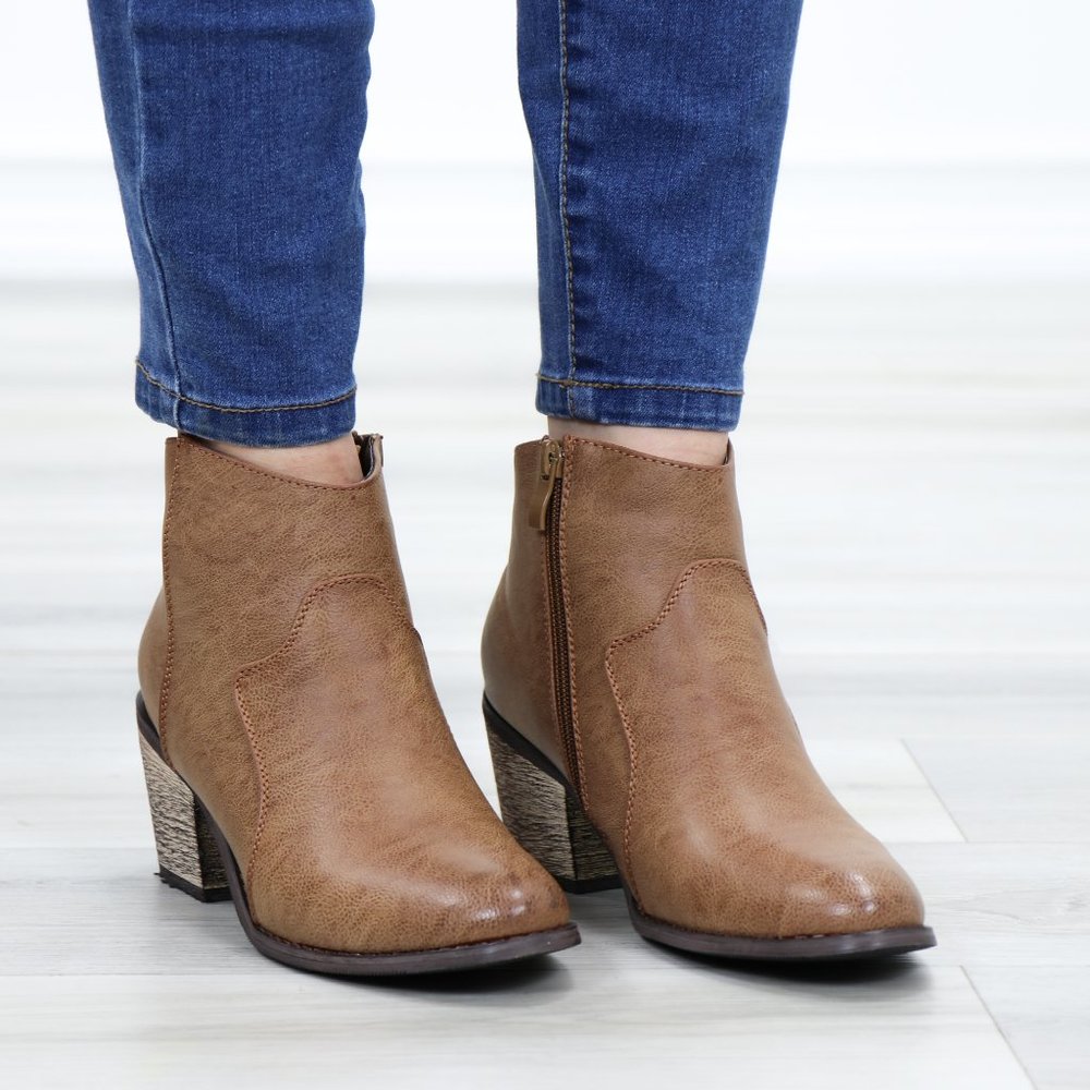 Cowgirl Ankle Booties Faux Leather - Picture 2 of 9